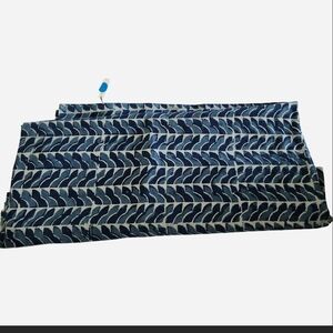 Table Cloth, Cotton Blue and Cream 70"x90"  ..napkins Avail.in Listings